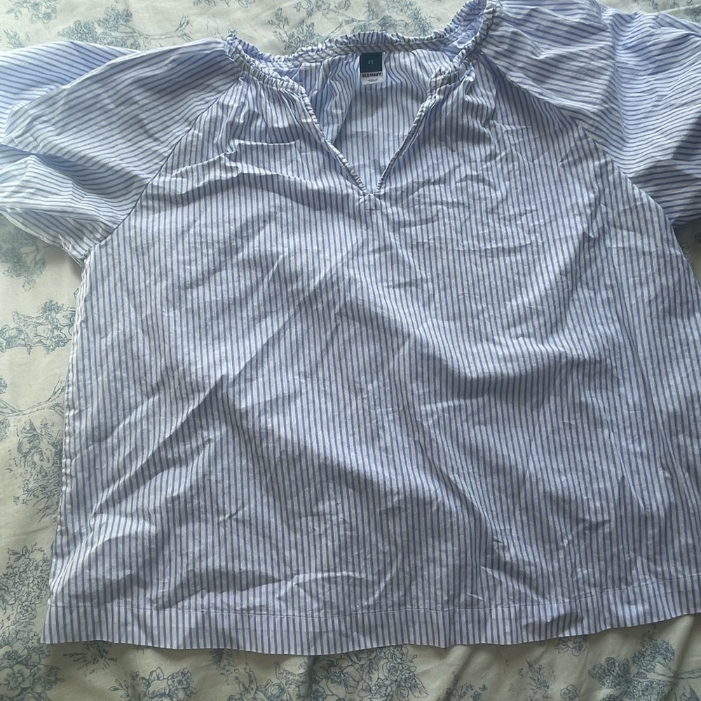 Old navy XS blue and white striped shirt